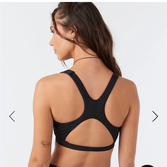 SALTWATER SOLIDS ACTIVE SURF BIKINI TOP Size: M - Picture 3 of 5